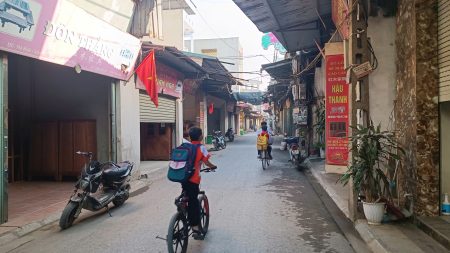 Bán Nhà Phố 60.8m2 Hà Khê, Đường Thông Ô Tô 2 Tránh, Về Ở Ngay