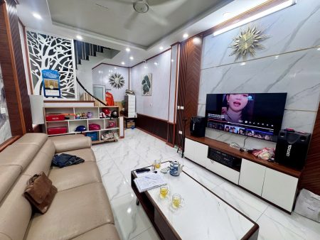 557735759 2017833799048691 1340619326729596958 N