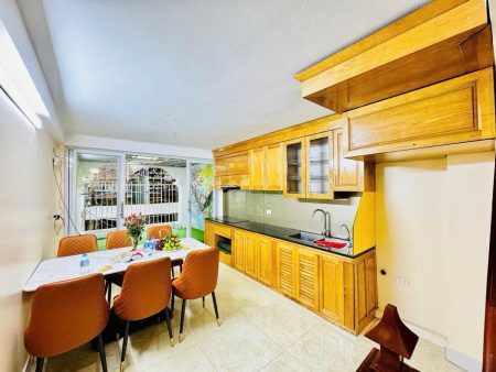 Ban Nha Pho 6 Tang Nam Du 1